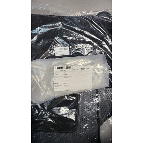 New GM 26527947 Traverse Acadia CFM Black Floor Mats Set Trunk Kit - Picture 9 of 9